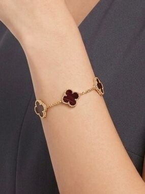 Gold Filled NEW Clover Link Bracelet with Burgundy Inlay with Box